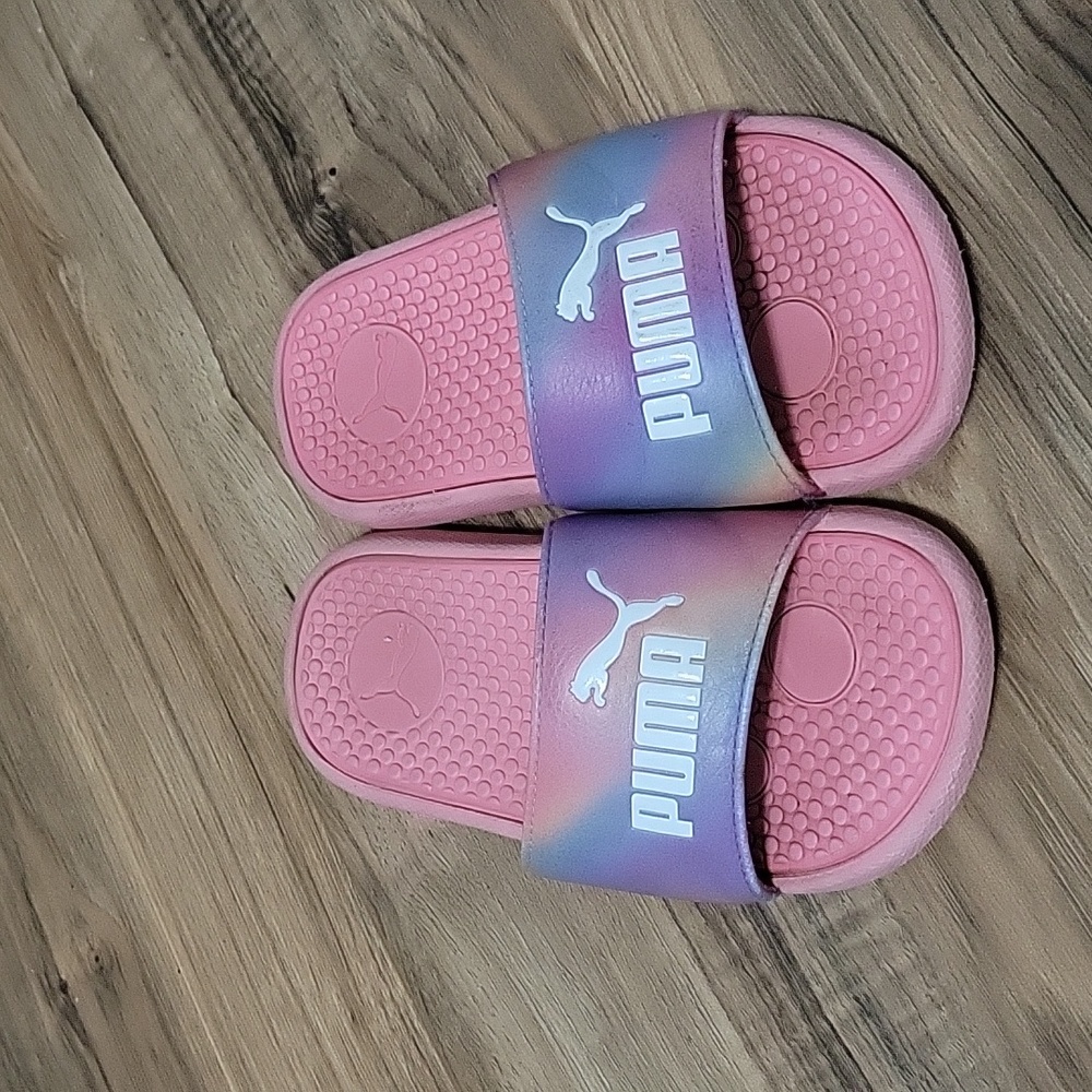 PUMA athletic slides